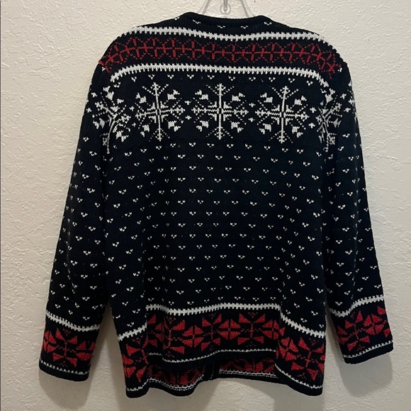 Vintage Christmas Sweater Snowflakes Reindeer Fair Isle - Picture 7 of 8